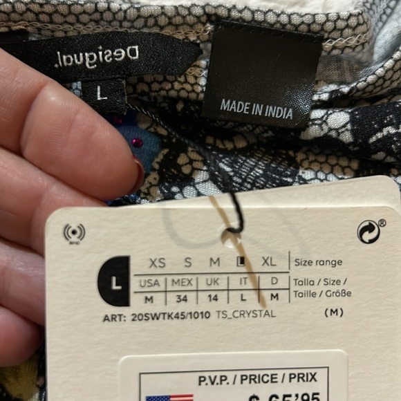 Desigual Crystal tank. Asymmetrical tie. NWT. Size US Medium - Picture 13 of 14